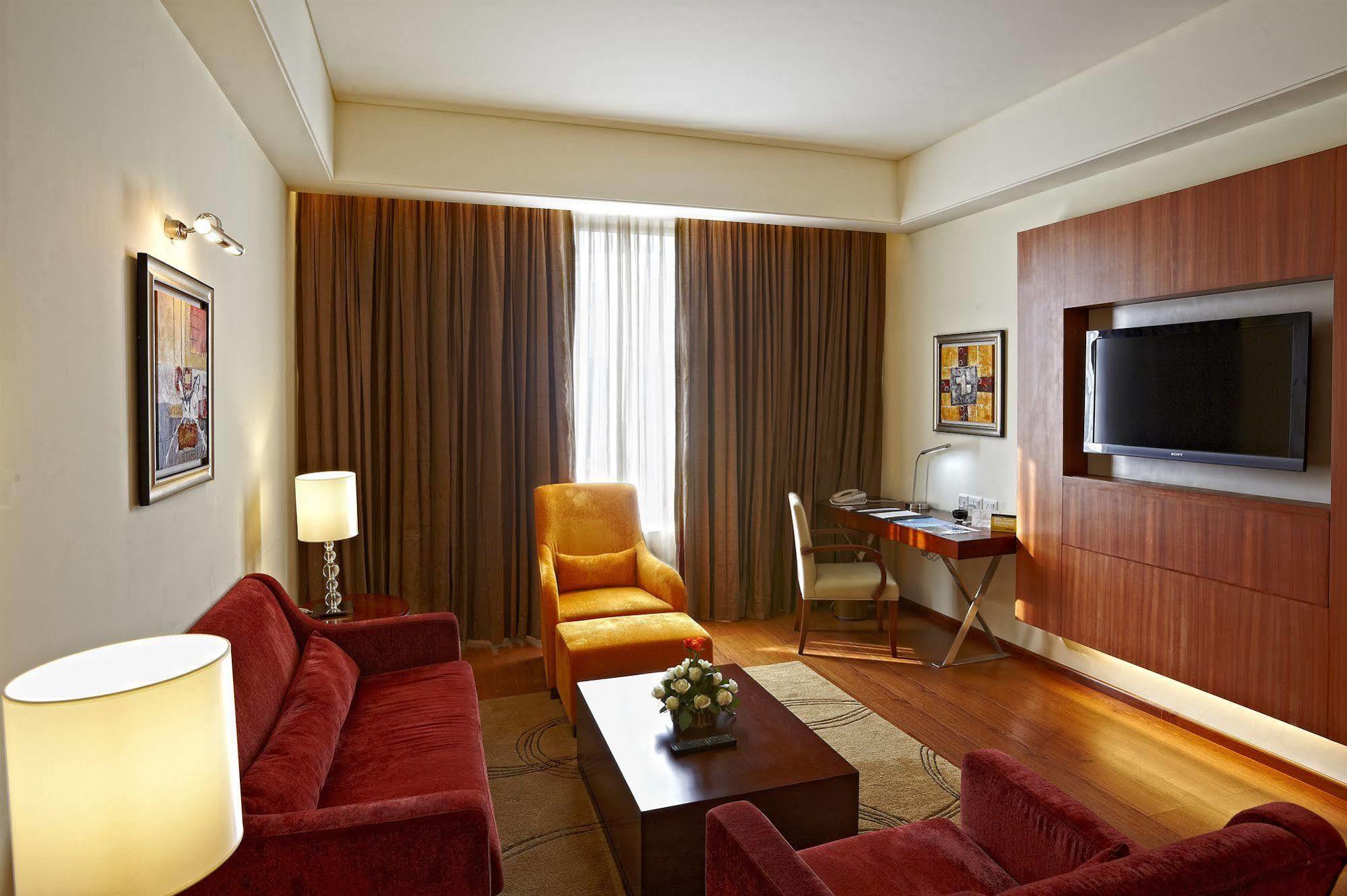 Radisson Blu Hotel Rudrapur Eksteriør billede