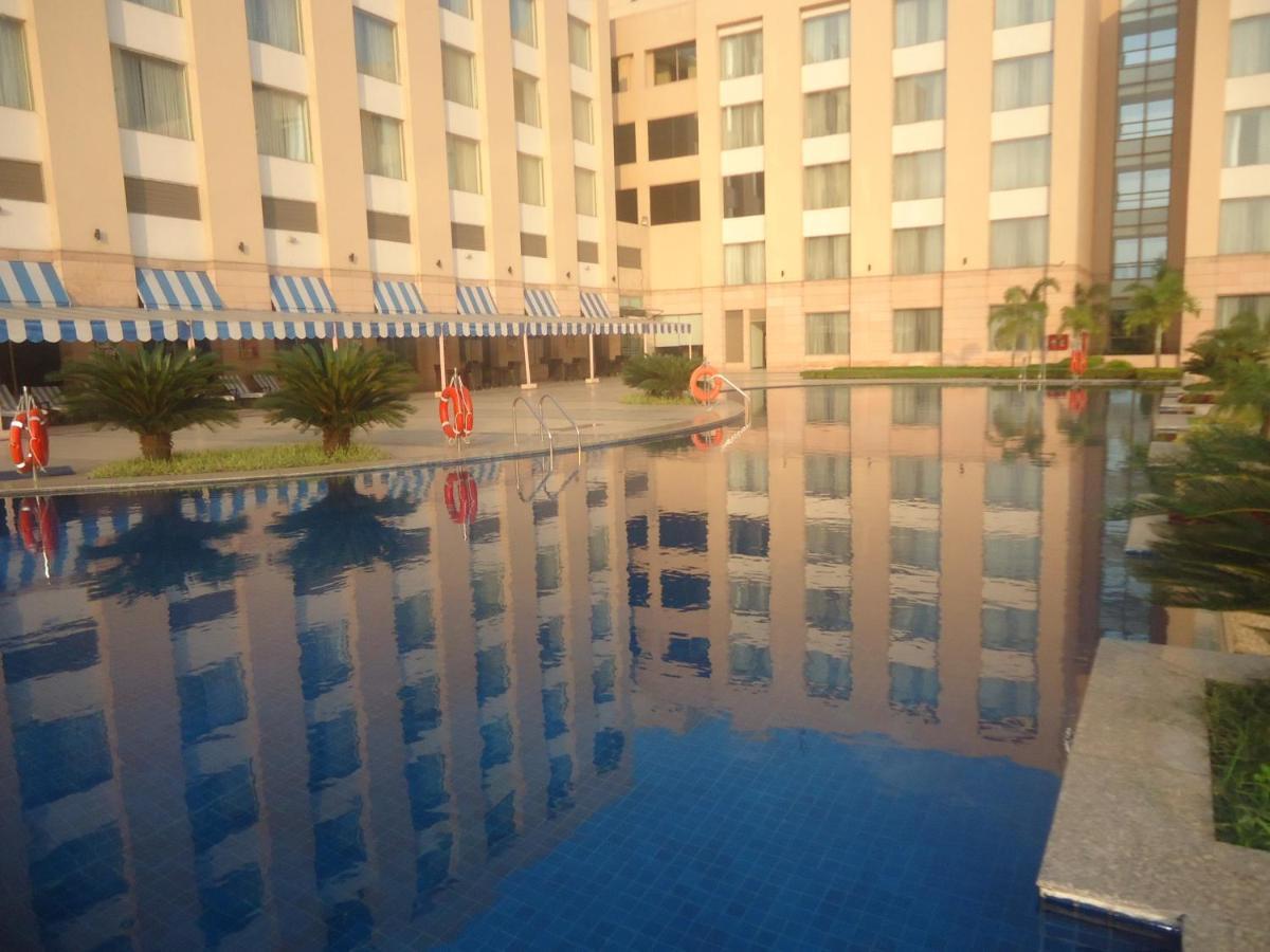 Radisson Blu Hotel Rudrapur Eksteriør billede